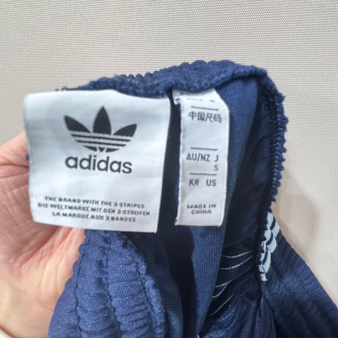 adidas トラックパンツベッケンバウワー