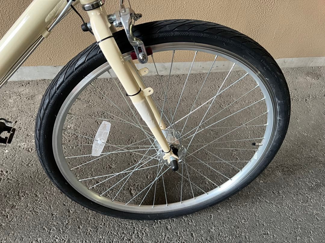 クロスバイク　数キロ試乗のみの新品同様の極上美車