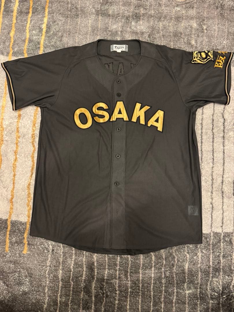 阪神タイガース 近本光司 ブラックダイナマイトユニフォーム Oサイズ