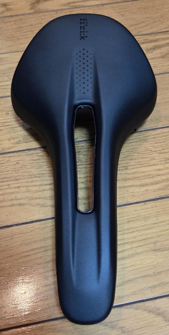 新品 Fizik VENTO 　（フィジーク）