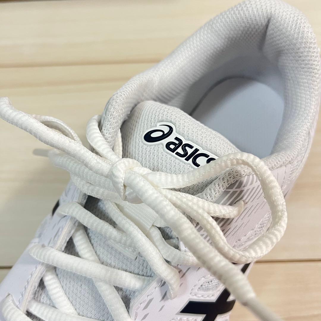 asics アシックス アップコート 6 GS ホワイト ブラック 25.0㎝