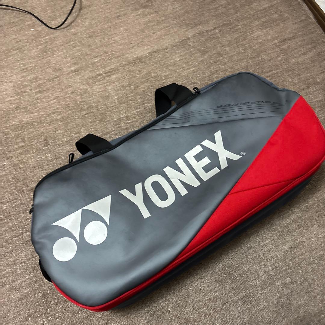 YONEX バドミントンバッグ グレー/レッド