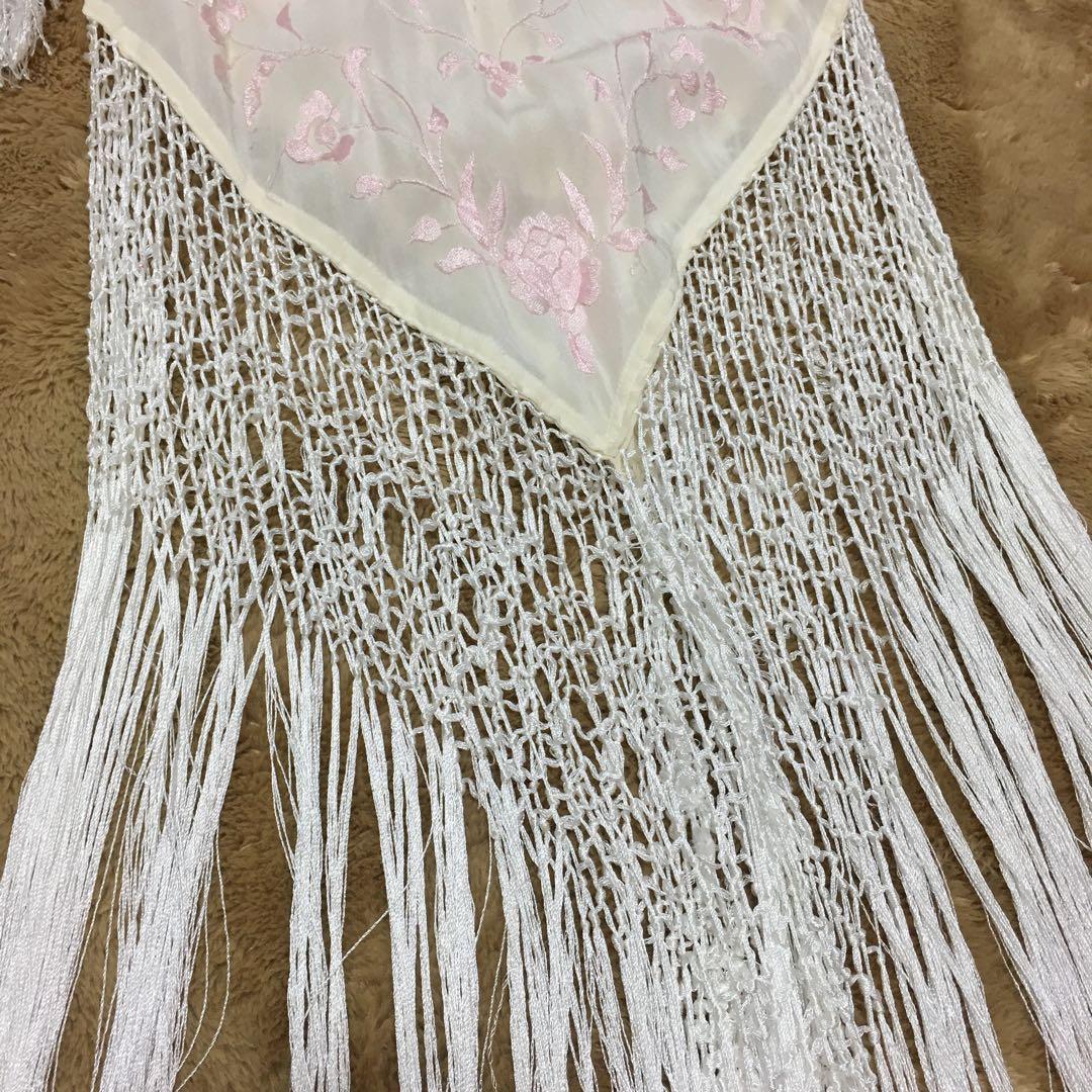 フラメンコ　衣装　トップス　刺繍　白　ピンク