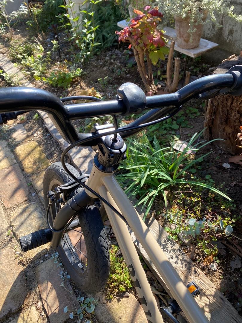 TNB PLUG14 BMX 子供用 14インチ 【手渡し可能】