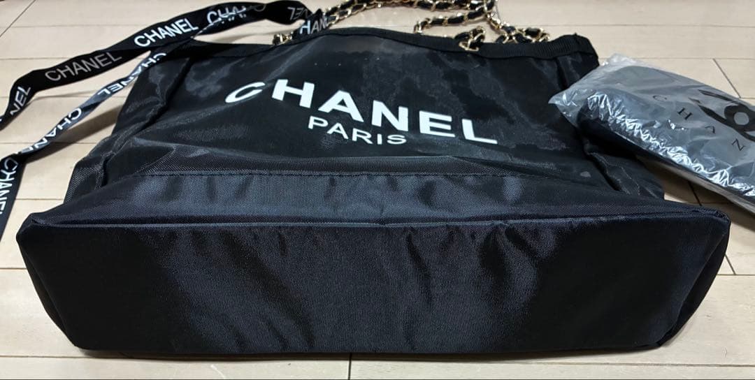 CHANEL メッシュトートバッグ