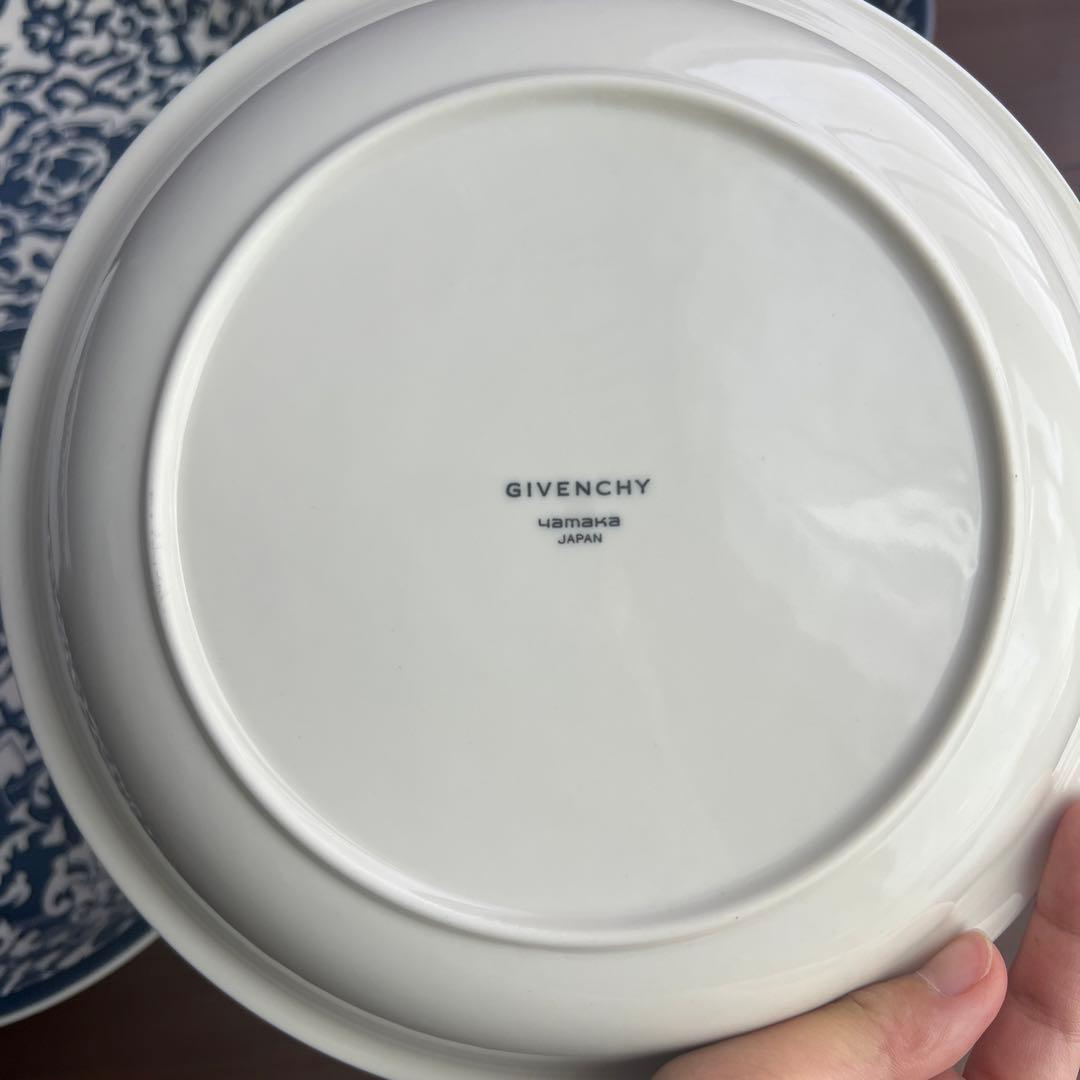 未使用　GIVENCHY パスタ皿