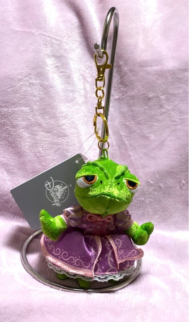 ディズニーストア　パスカル　ドレス　ラプンツェル　ぬいぐるみキーチェーン
