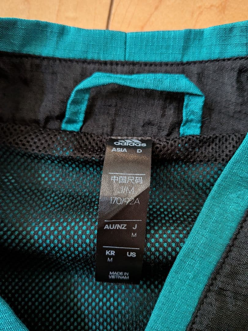adidas21/22レアルマドリードナイロンジャケット