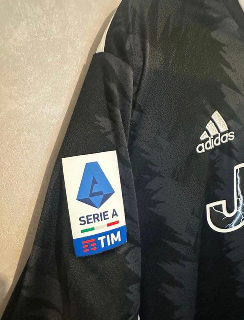 【即発送】adidas ユベントス Vlahović 2022/23 シャツ 黒