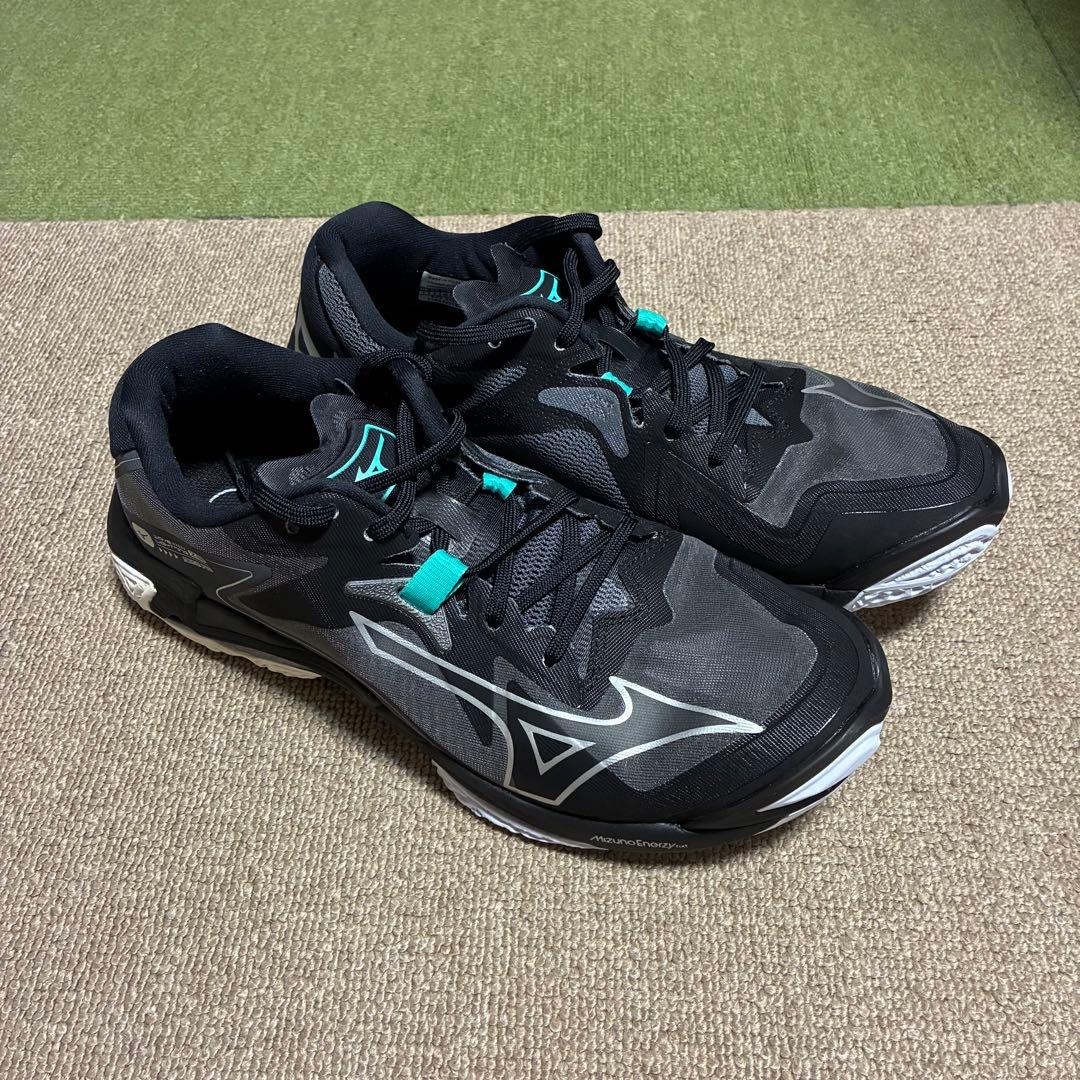 【極美品】Mizuno ウェーブライトニングZ8 27.0cm WIDE