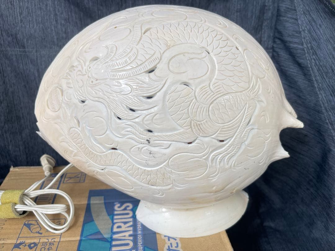 一点物 手彫りシェルランプ 彫刻入り 貝殻照明 大型 約40×50cm