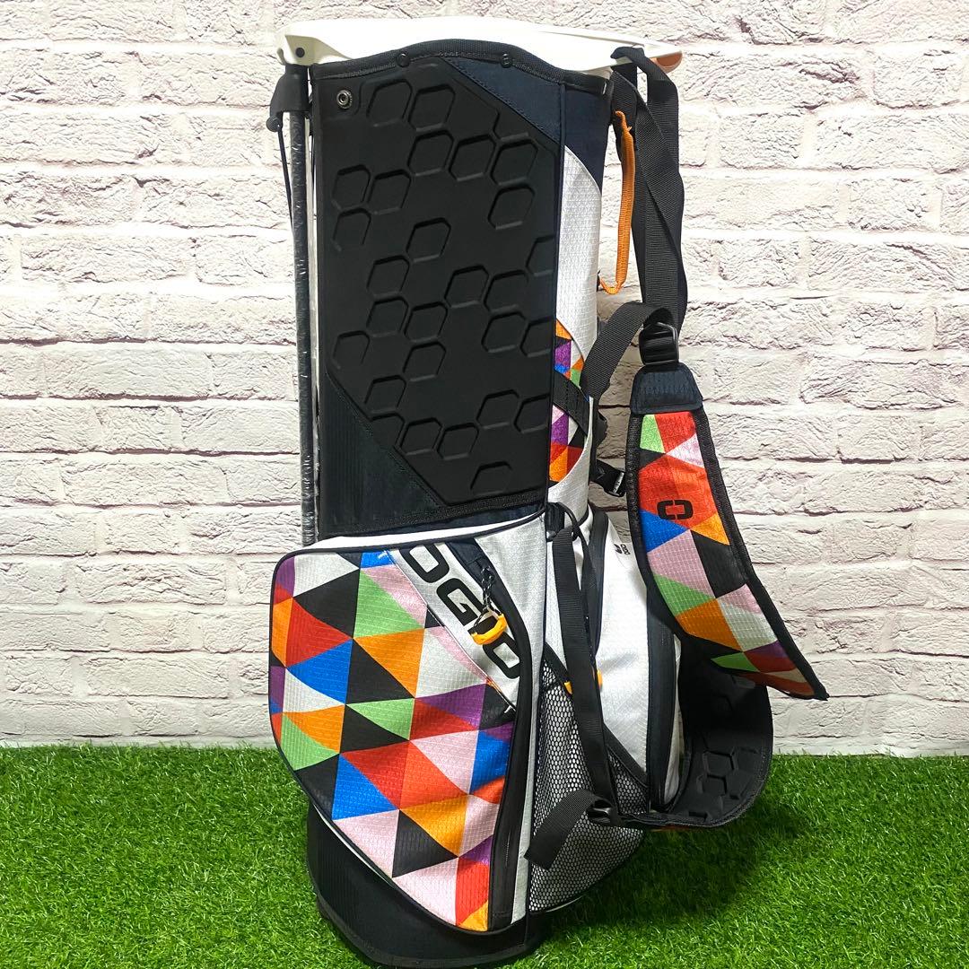 【新品】OGIO オジオ キャディバッグ スタンド 幾何学模様 ゴルフ