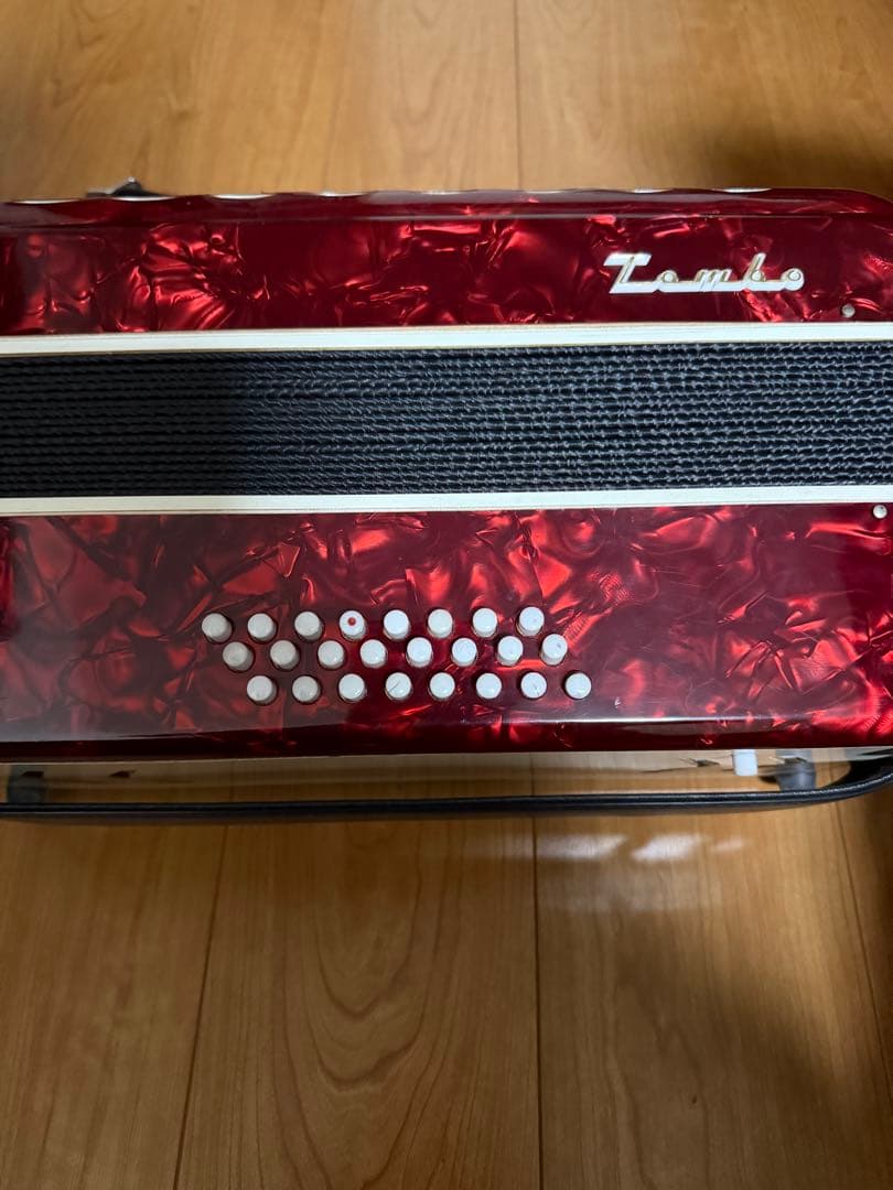 TOMBO アコーディオン　トンボ No.241 ハードケース付　楽器