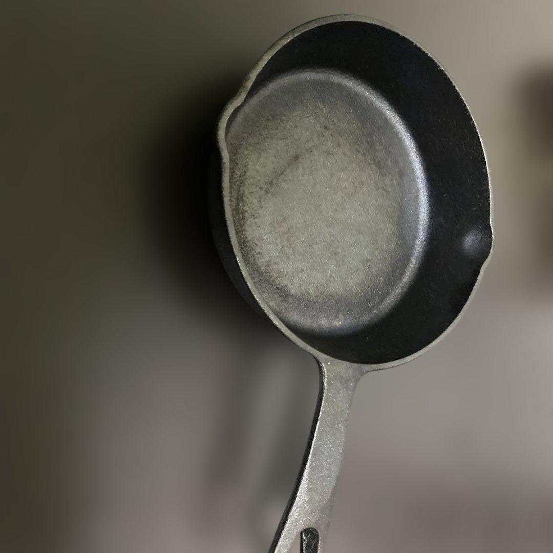 キャンプ調理セット チタンマグ、バーベキューコンロ、スキレット 、テーブルなど