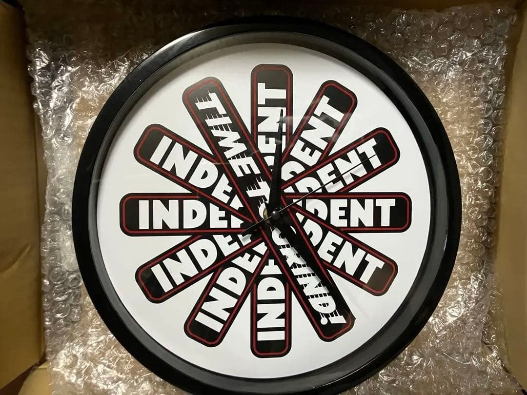 INDEPENDENT TIME TO GRIND WALL CLOCK 時計