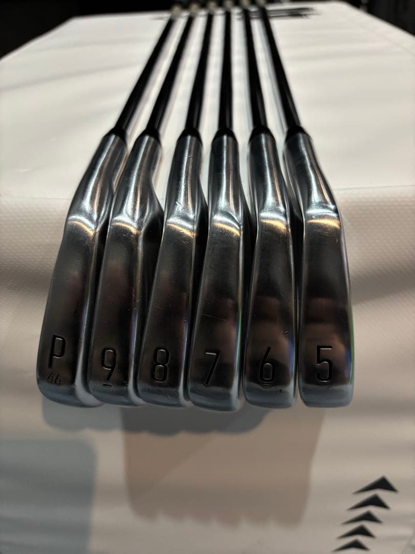 【美品】タイトリストT100アイアン(2023)DG120 S200 6S