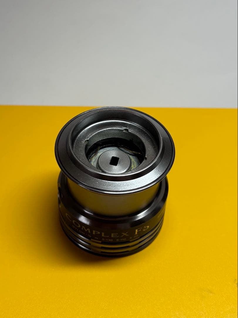 SHIMANO09コンプレックスF6リール本体　　　スプールセット
