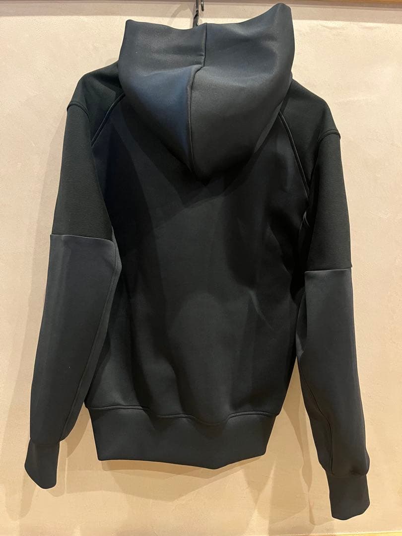 【新品未使用muta MARINEセットアップ 黒 サイズ 5 M