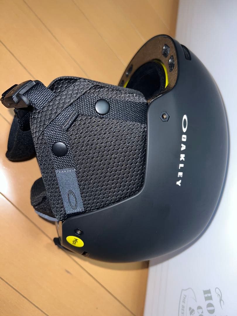 オークリー　ヘルメット　MOD1 PRO Mサイズ ブラック