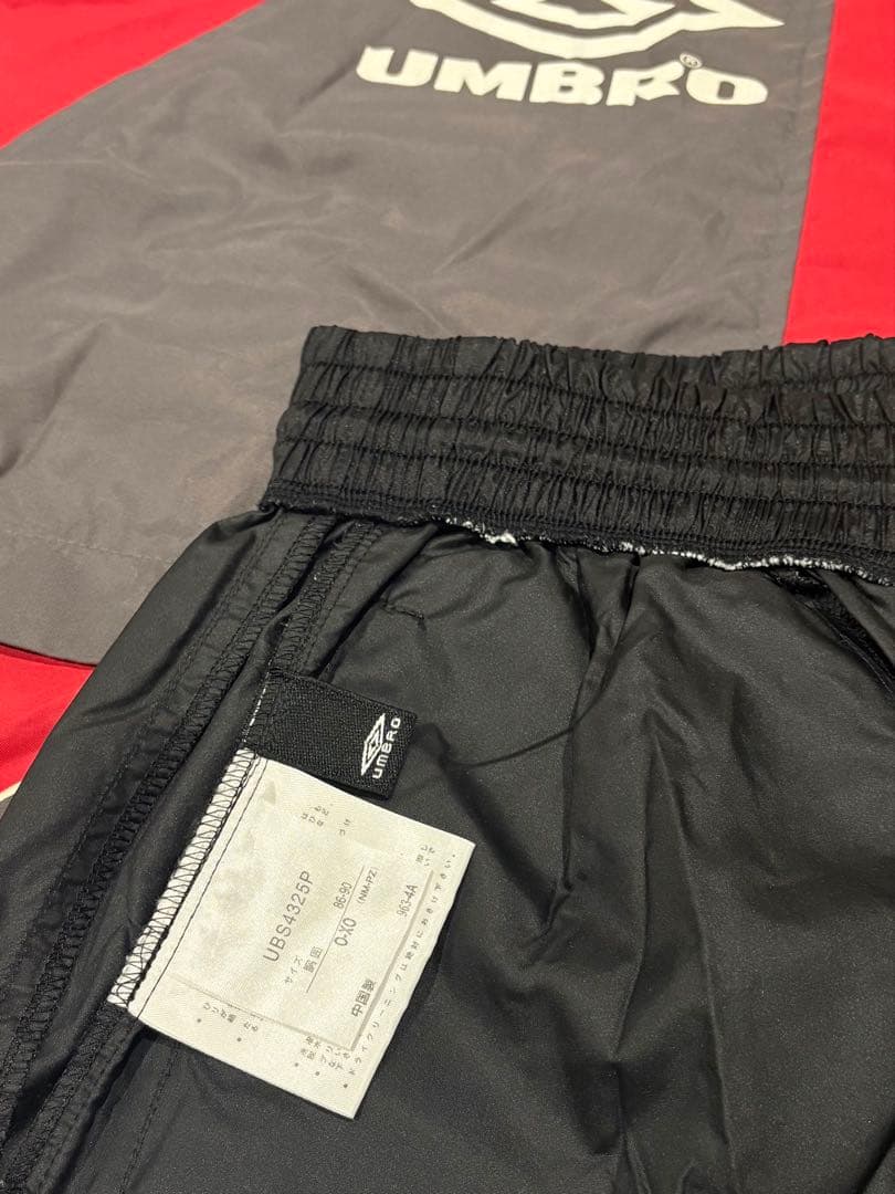 最終価格UMBRO PRO TRAINING ナイロンパーカー セットアップ
