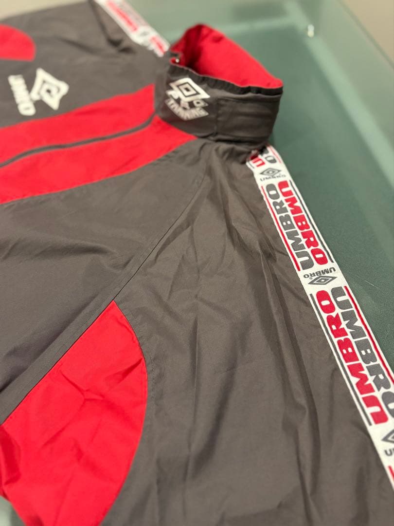 最終価格UMBRO PRO TRAINING ナイロンパーカー セットアップ