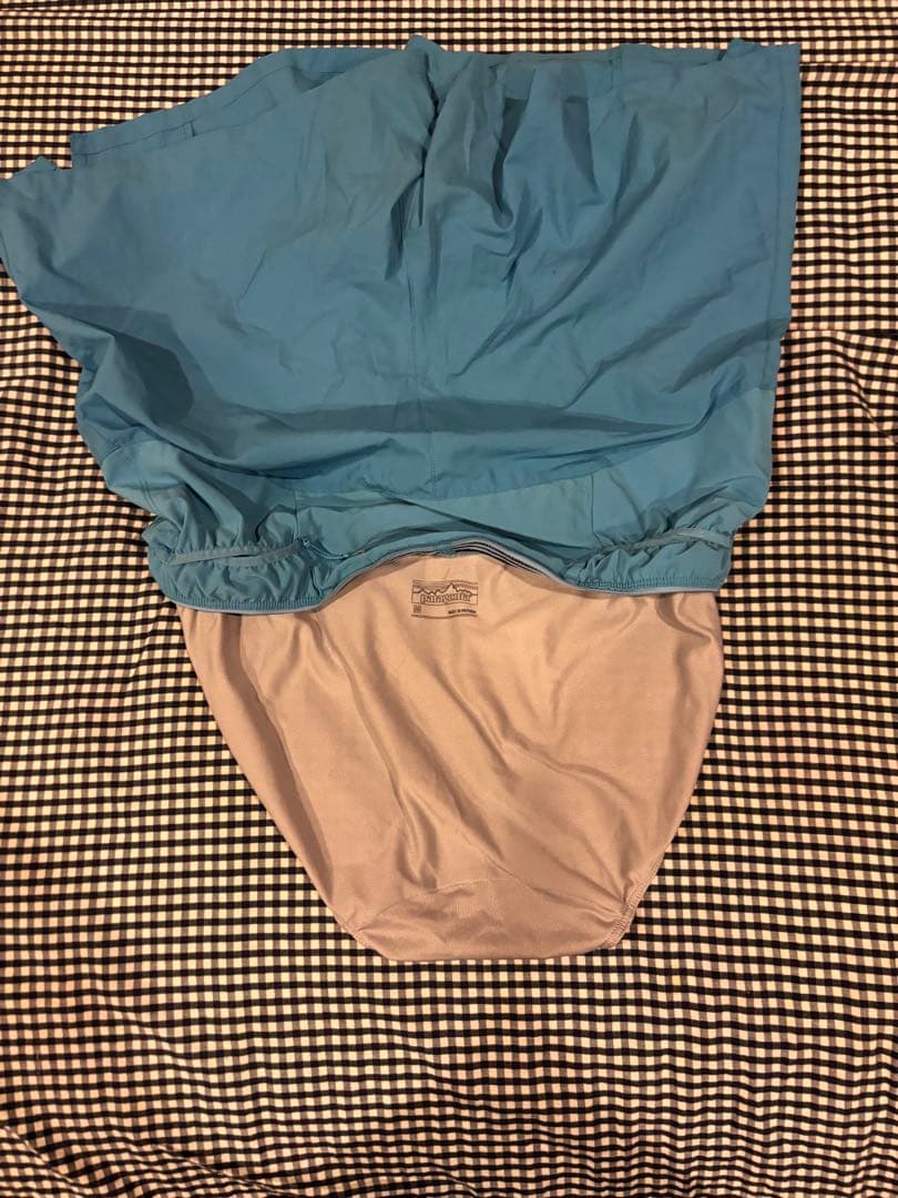 patagonia 青色 5インチインナー付きショートパンツ　Mサイズ