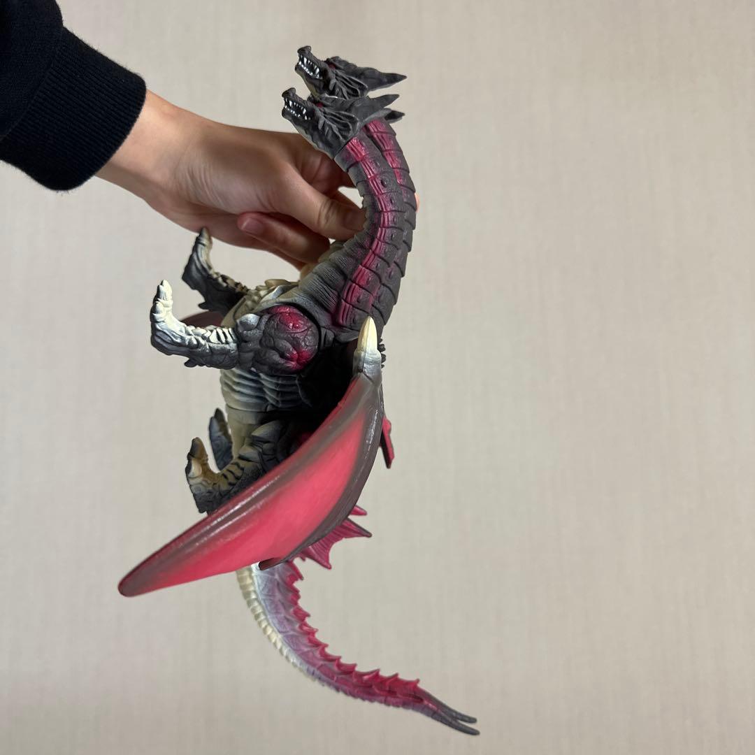 宇宙超魔獣 デスギドラのソフビフィギュア