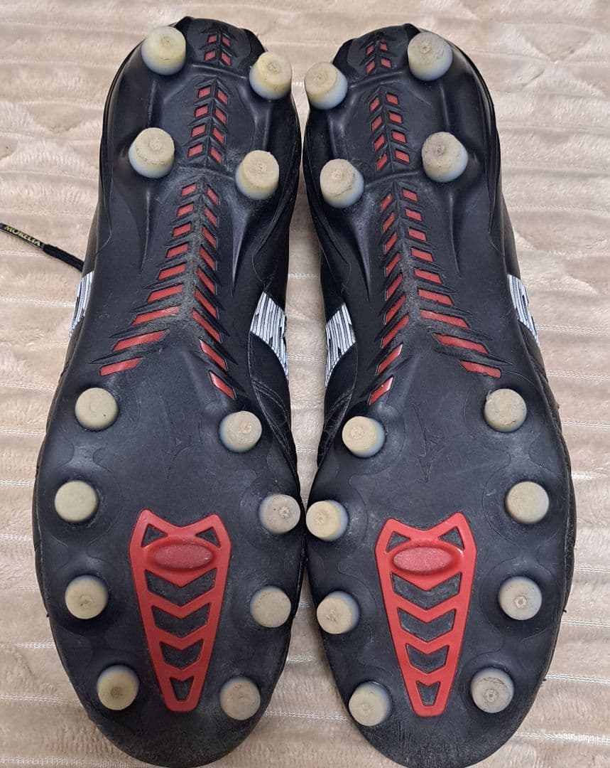 MIZUNOミズノ　モレリア ネオ 4 サッカースパイク　25㎝