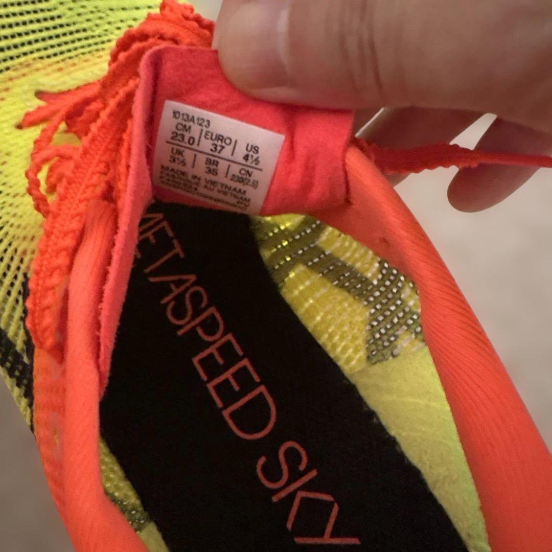 ASICS メタスピード スカイパリ　23.0