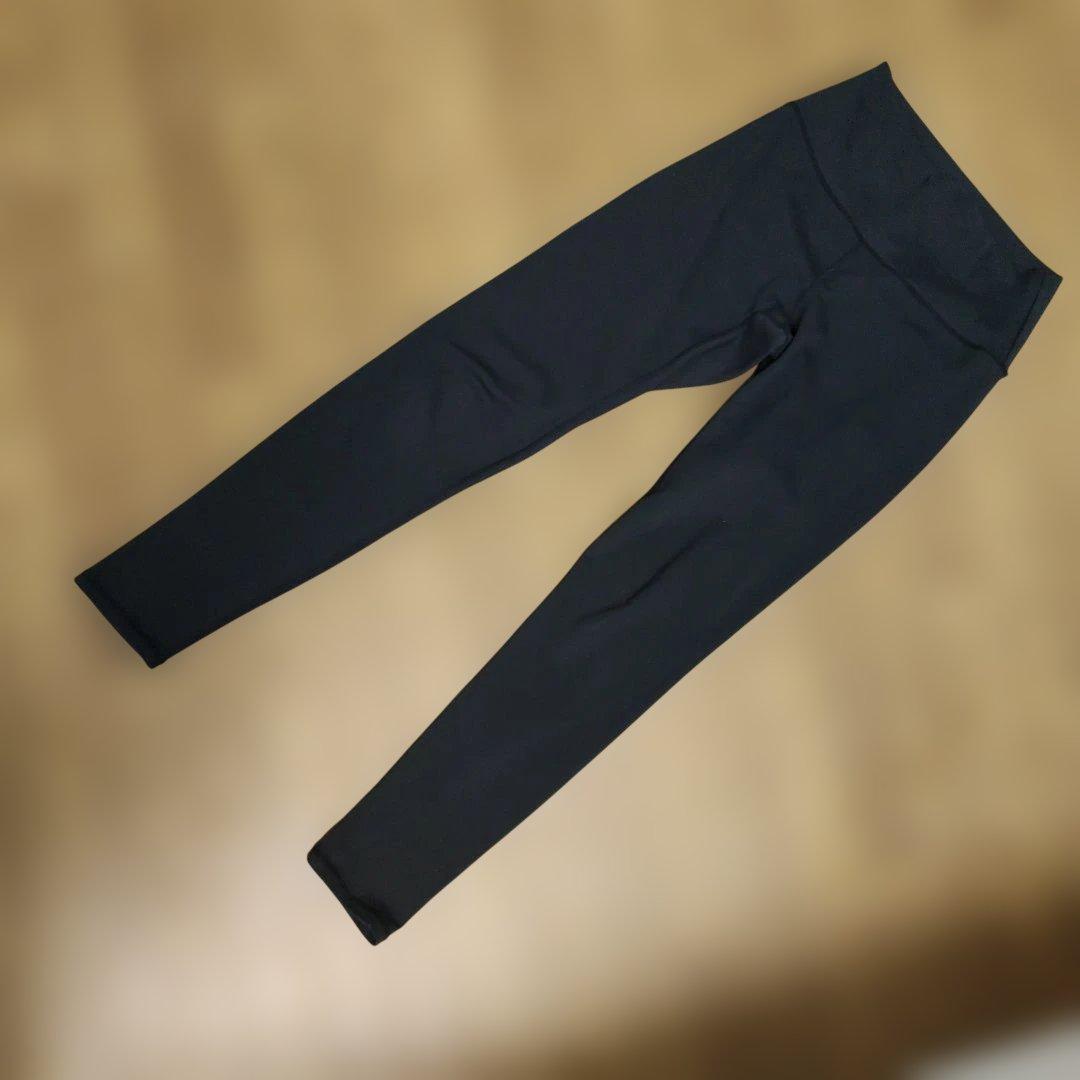 SUKAIA.タンクトップ、レギンスセット、Sサイズ