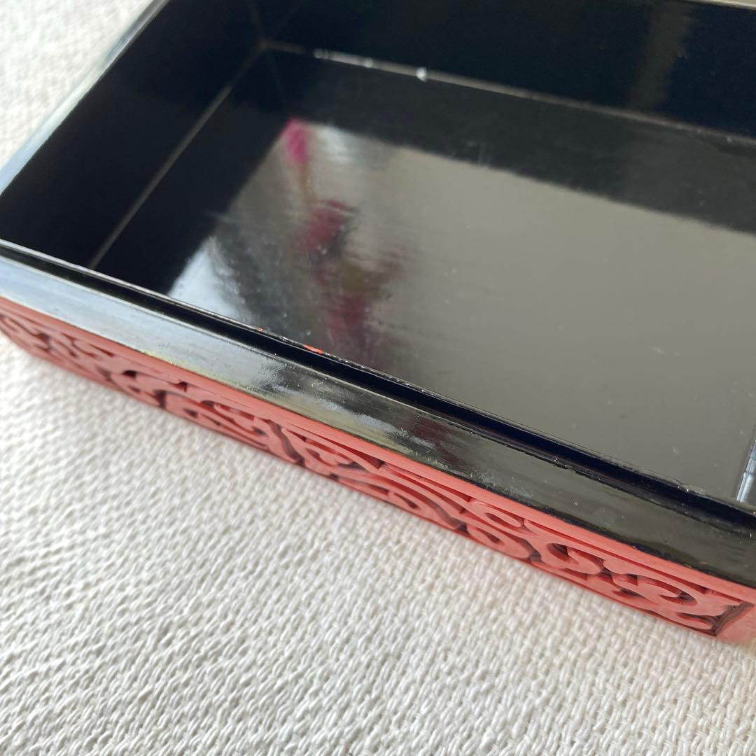 最終】赤漆小箱 重彫漆刻細工 漆箱 北京 紫禁城工芸品 シノワズリ 時代物