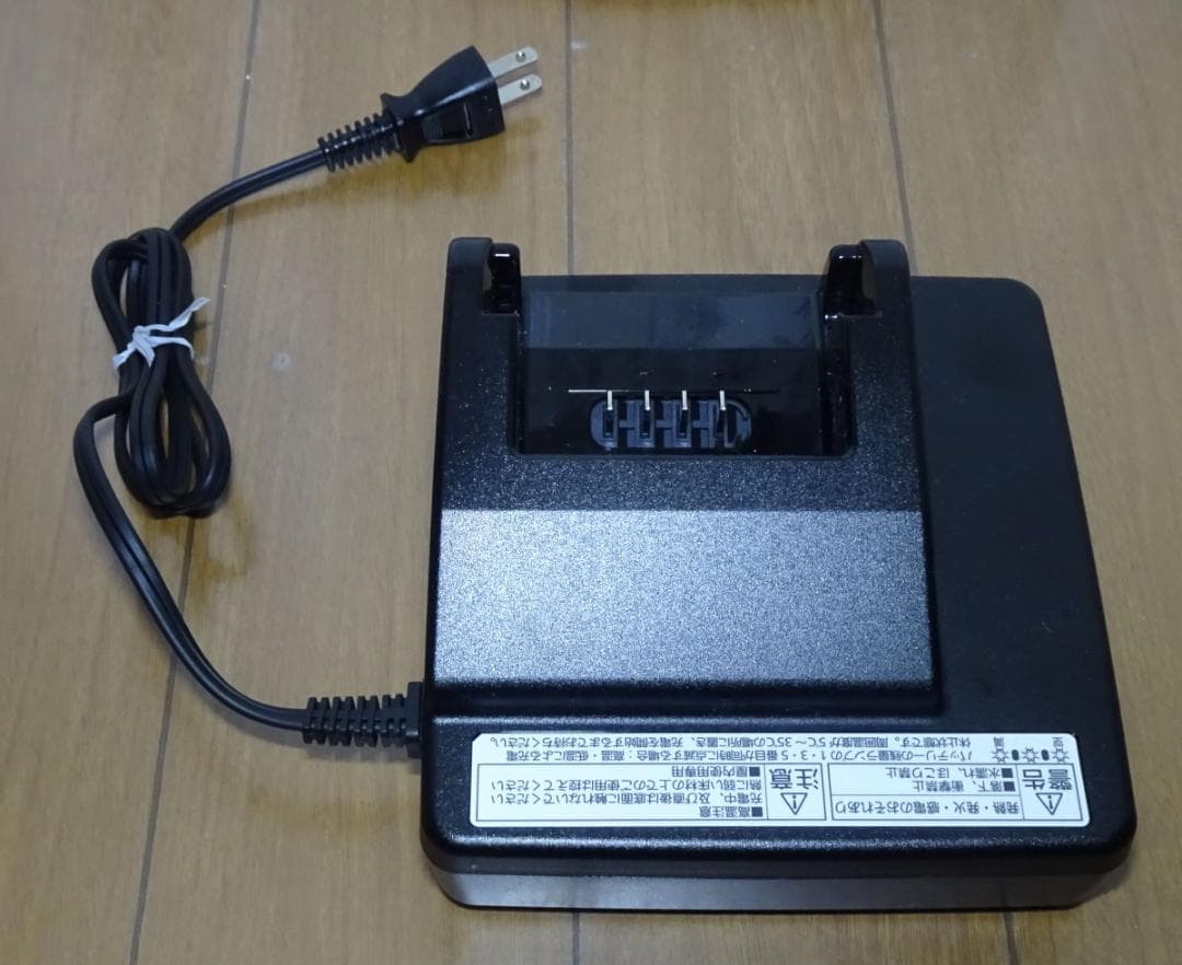 値下げ【新品未使用】Panasonic NKJ075Z 充電器