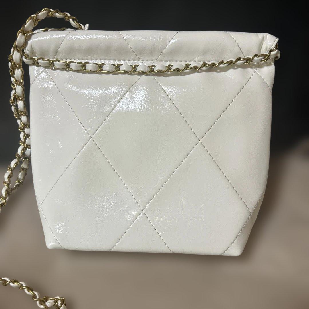 CHANEL パール付きミニ ショルダーバッグ ノベルティ