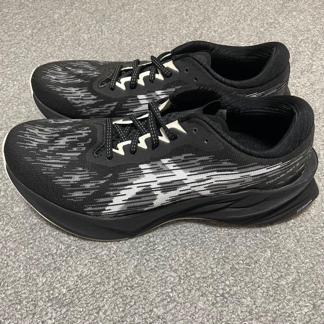 美品★ASICS NOVABLAST3 26.5 アシックス ノヴァブラスト