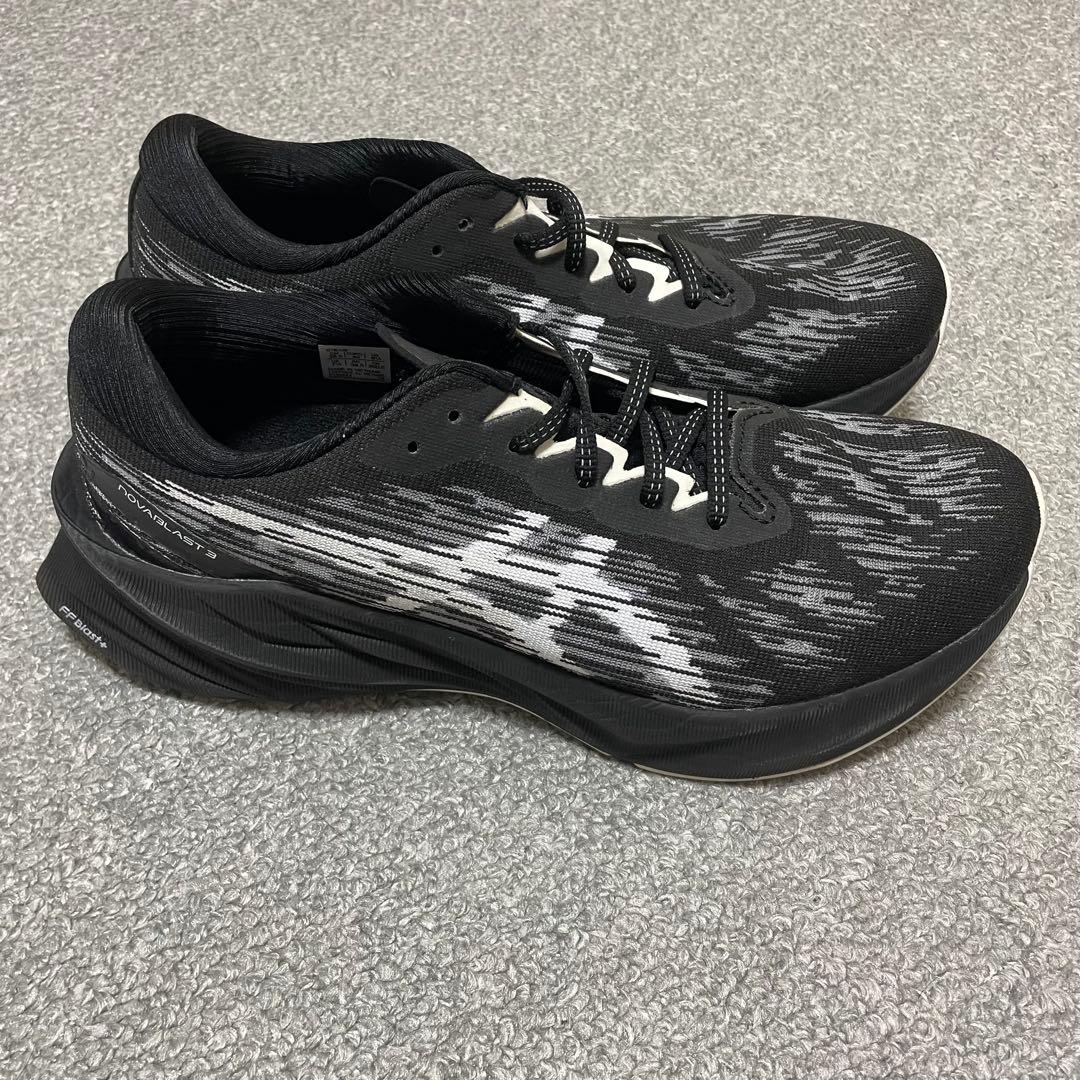 美品★ASICS NOVABLAST3 26.5 アシックス ノヴァブラスト