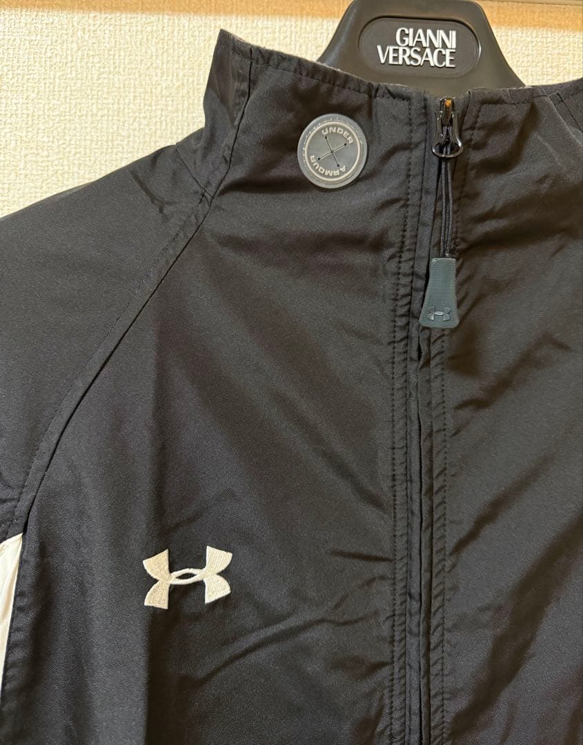 【美品】UNDERARMOUR超多機能防水防寒アウタージャケットLG黒