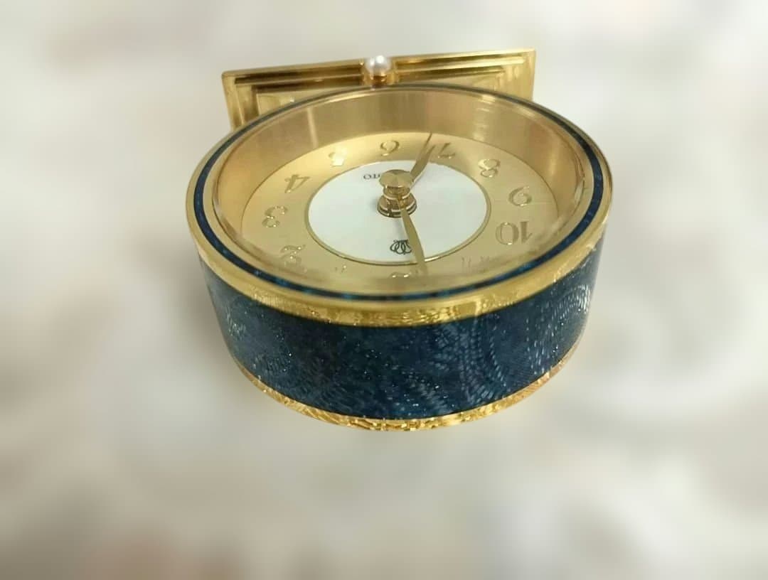 【美品】MIKIMOTO クリスタルラッカー　時計　動作確認済み！