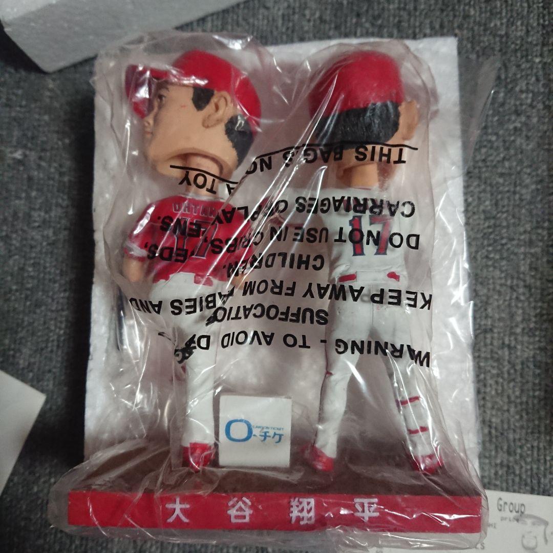 9【チケット付】大谷翔平 二刀流 ダブル・ボブルヘッド フィギュア/首振り人形