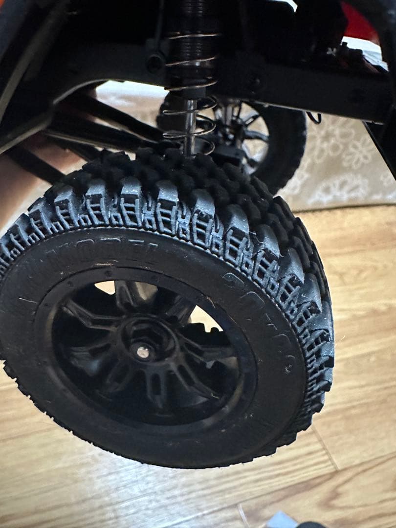オレンジ ラジコンジープ スピーカー付き アップした