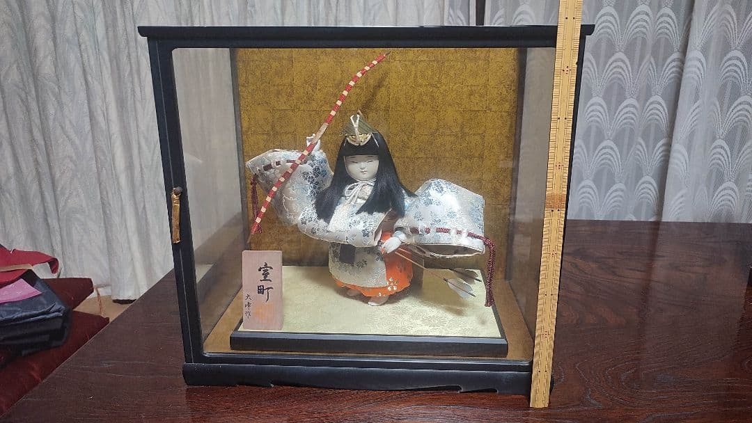 日本人形　ガラスケース入り　高さ43cm×幅46.5cm×奥行き30cm