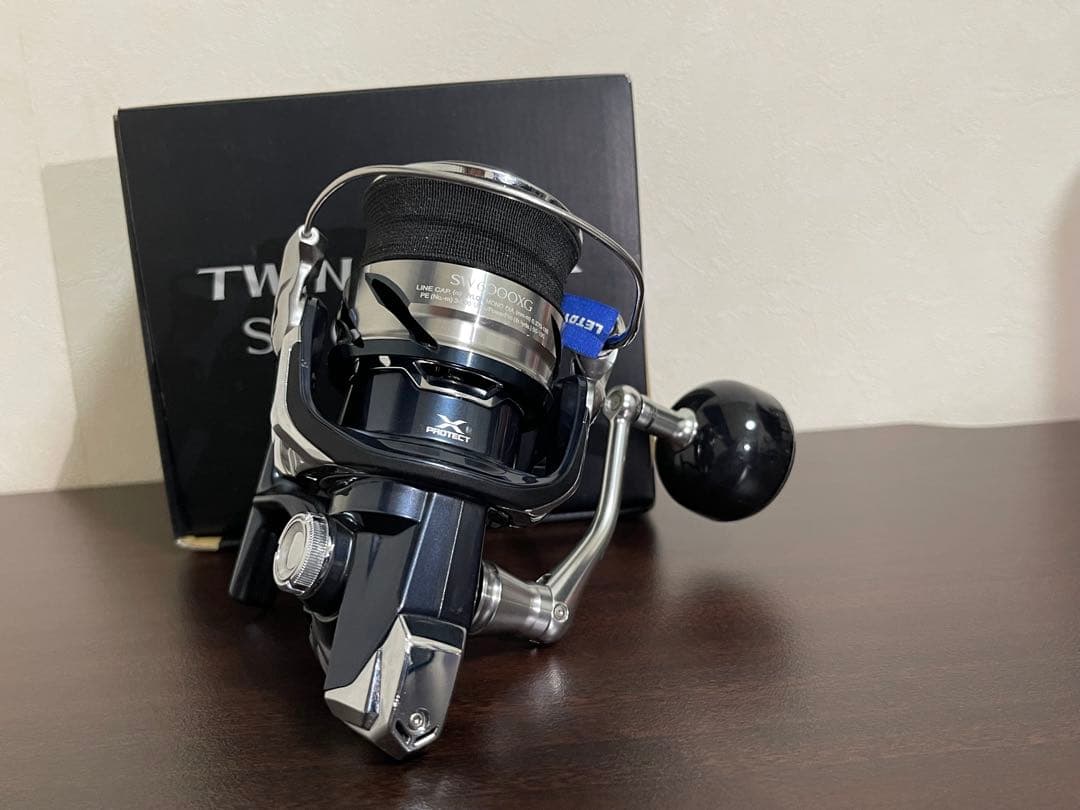 シマノ21TWIN POWER SW6000XG スピニングリール美品おまけ付き