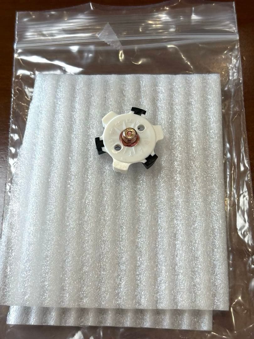 週末お値引き【美品】派手そうで質素パーリーゲイツゴルフシューズ 24 迷彩