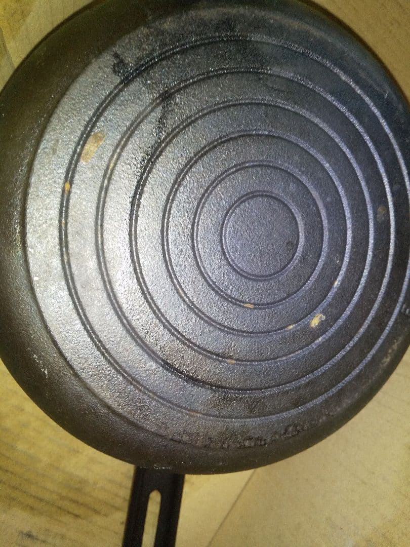 南部鉄器　中古　片手鍋タイプ　ダッチオーブン　岩手　キャンプ　及源　OIGEN