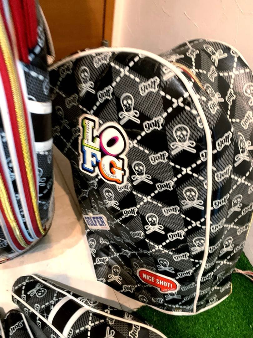 正規品　マークアンドロナ　MARK&LONA キャディバッグ　ヘッドカバーセット