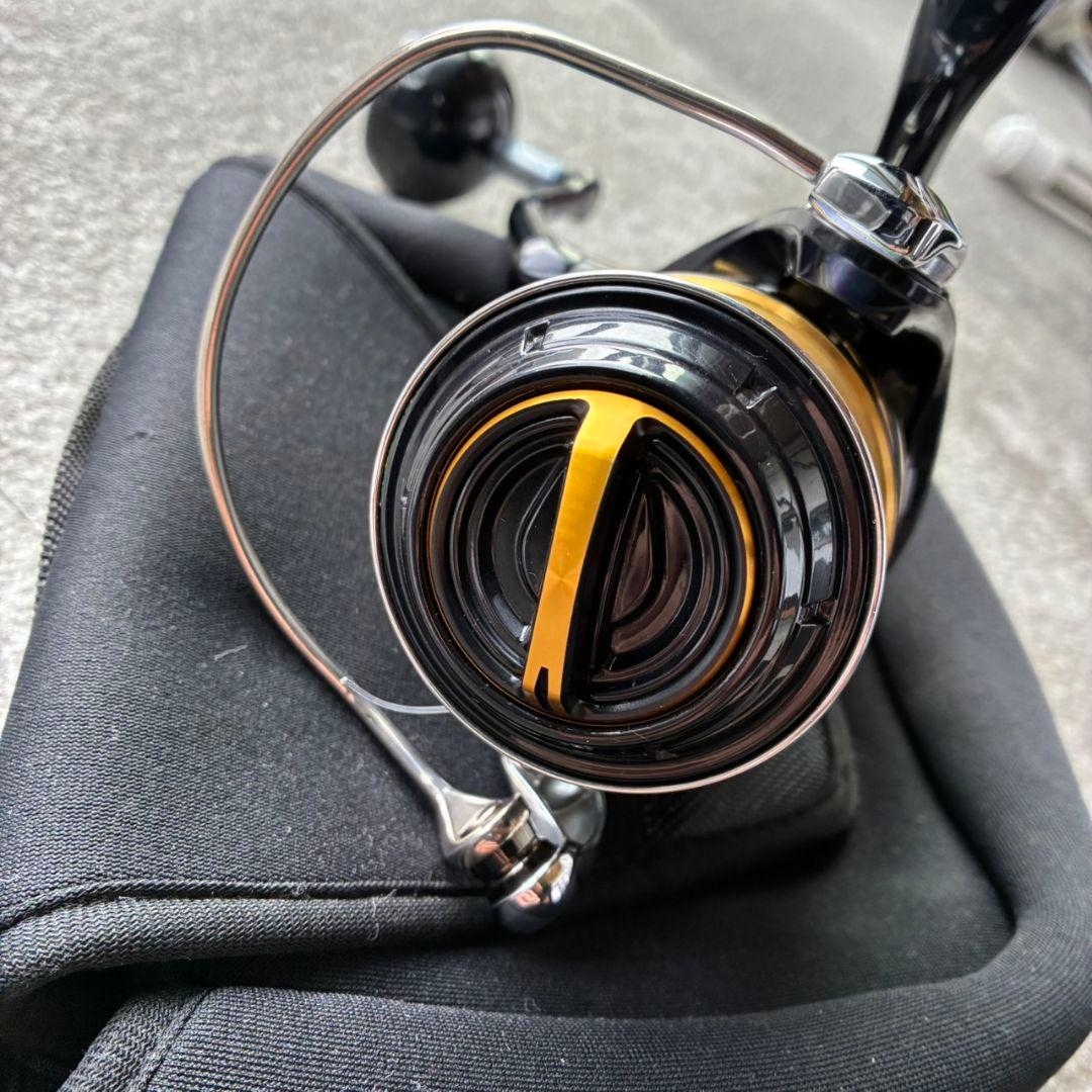 19 ステラSW 8000HG シマノ スピニングリール SIMANO