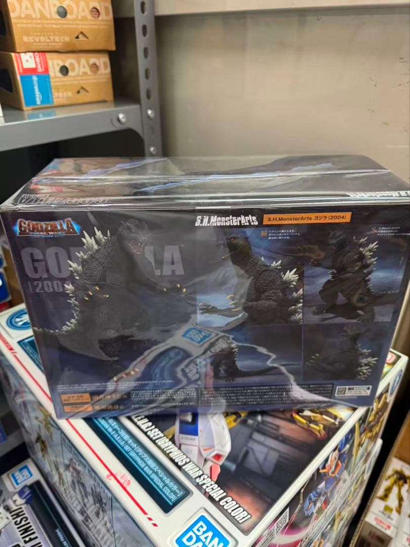 S.H. MonsterArts ゴジラ 2004年モデル