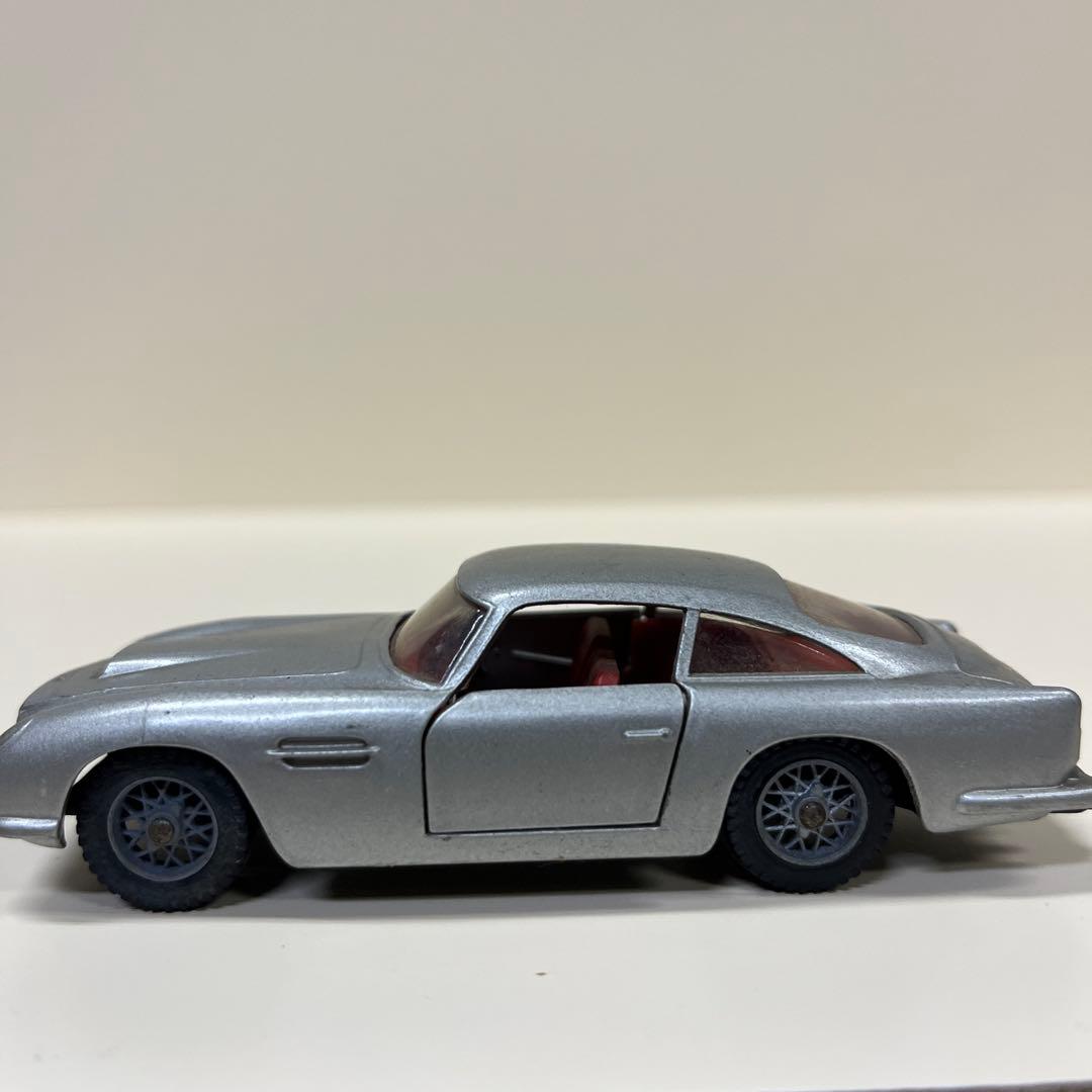 solido ソリド　アストンマーチン　DB5 ヴァンテージ　ミニカー　1/43