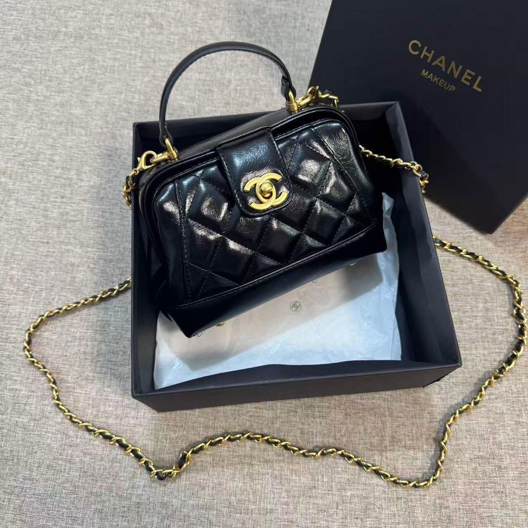 CHANEL ノベルティ がま口ボストン型 ショルダーバッグ ブラック