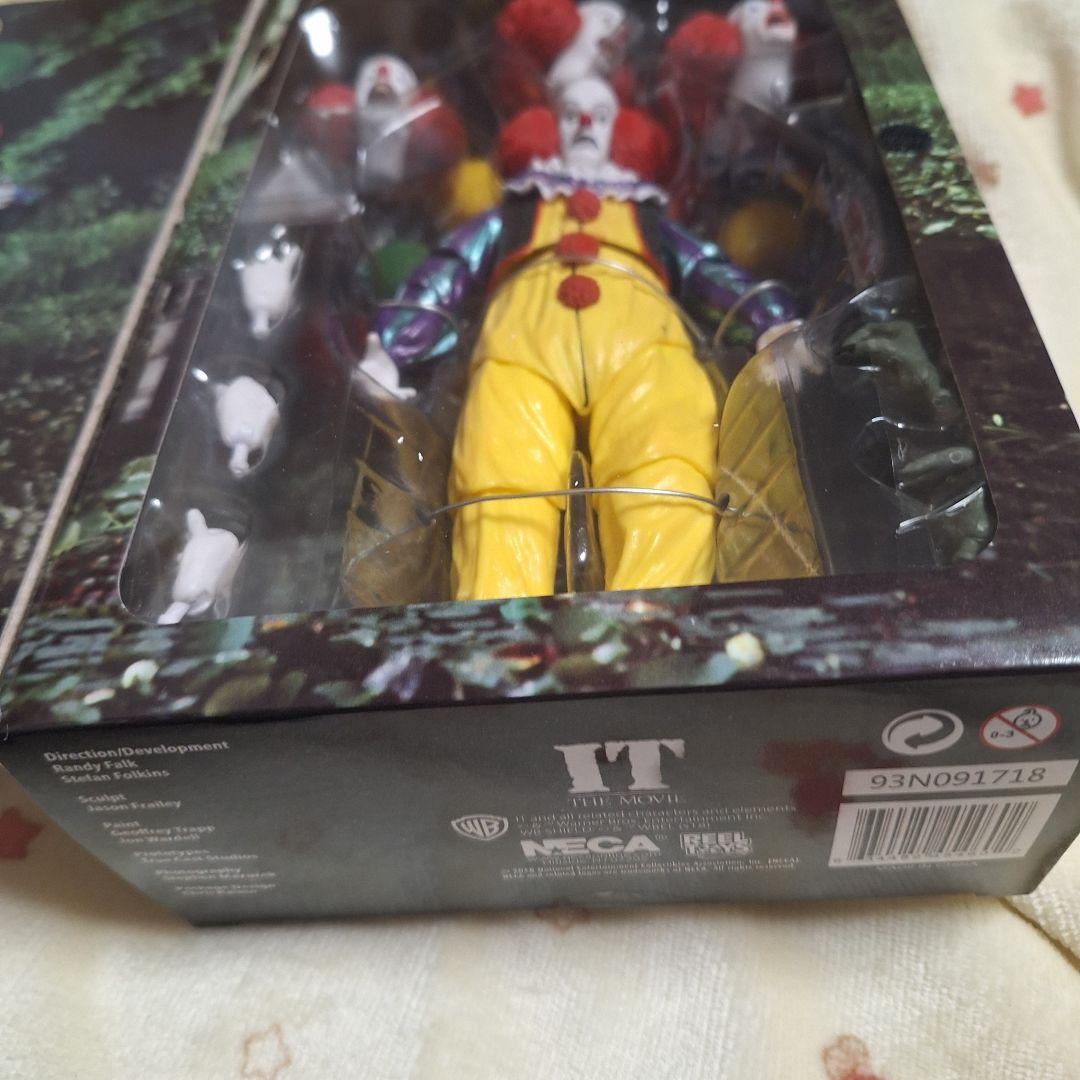 IT Pennywise ペニーワイズ フィギュア NECA