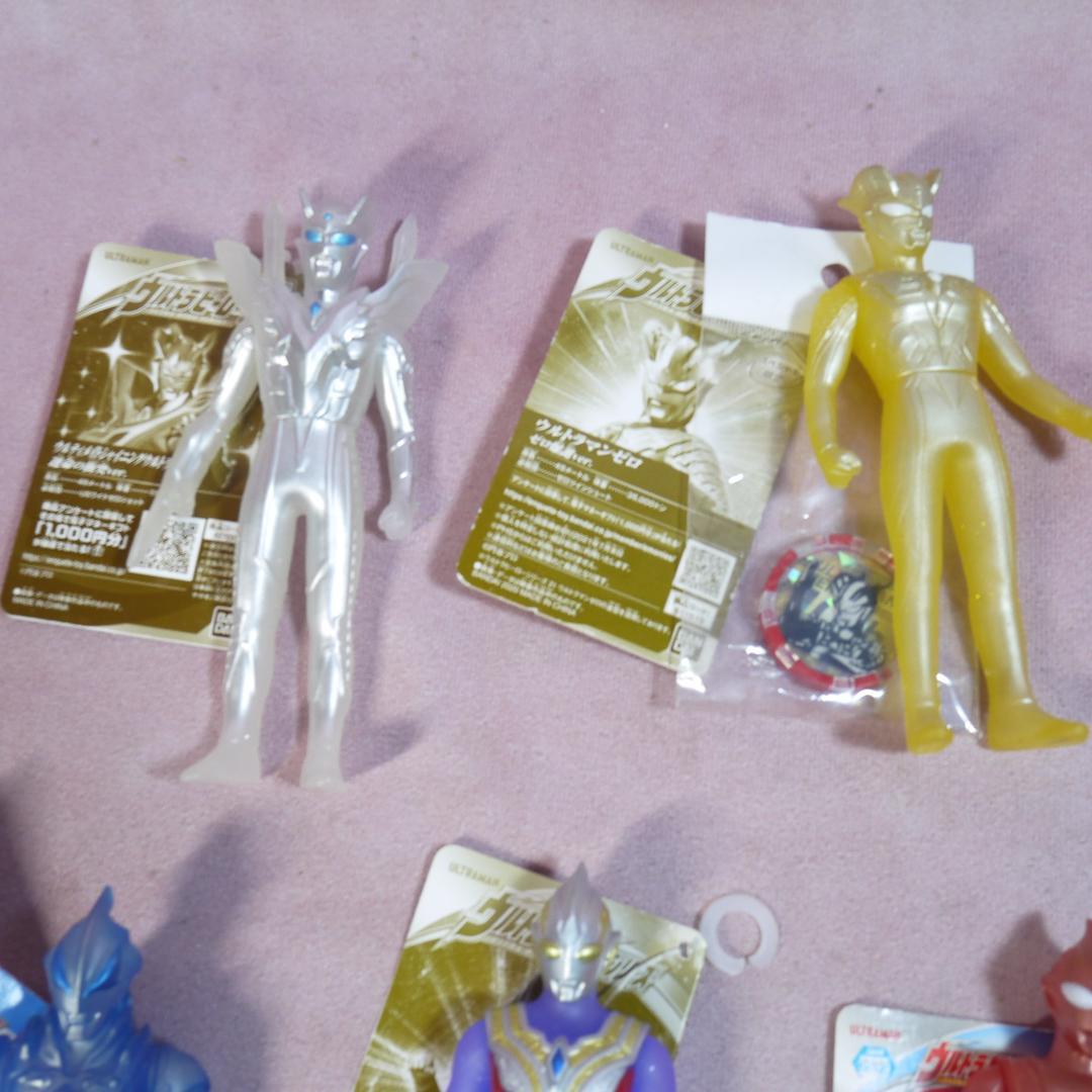 ウルトラヒーローシリーズ　ウルトラマン　限定　タグ付きソフビ　11体